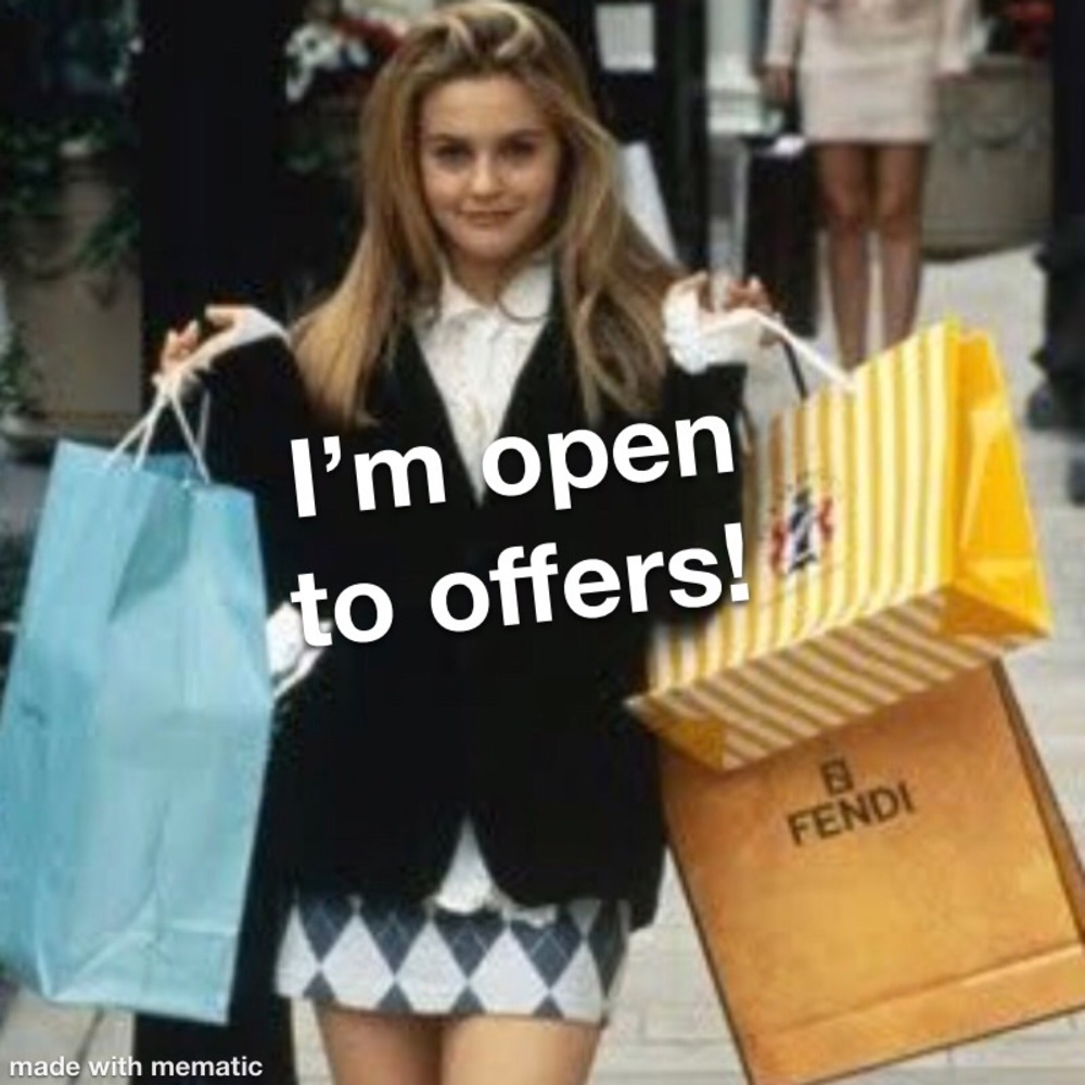 I’m open to offers!👗👠